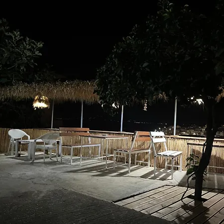 別荘 Mirjan Sarandë